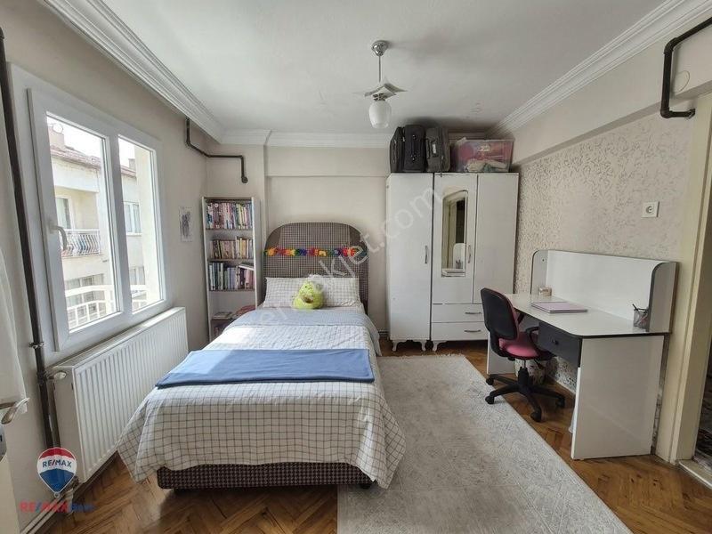 29 Karşıyaka Nergız De 2+1 Satılık Arakat Daıre — fotoğraf 11