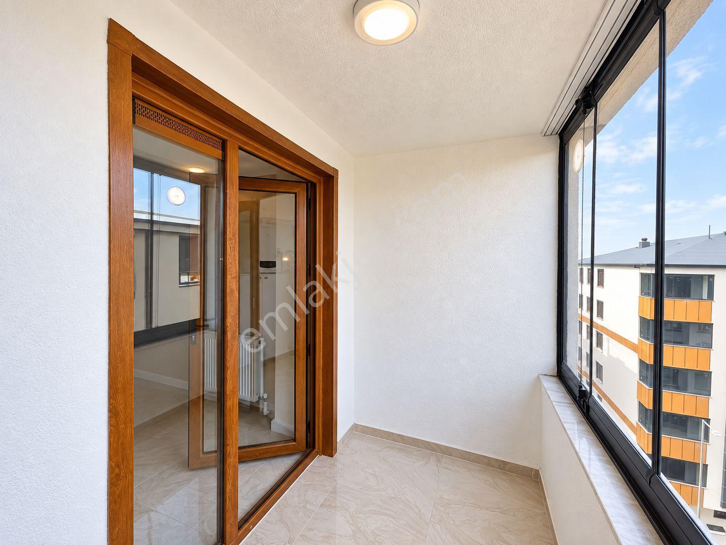 Re/max Land’den Çerkezköy Kızılpınar Gültepe Erkul Sitesi’nde Satılık 3+1 Daire — fotoğraf 12