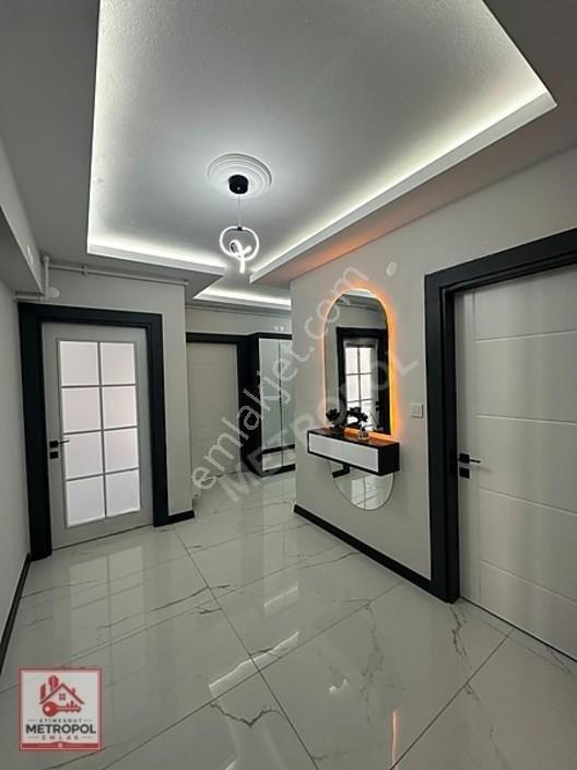 Lüks Yapılı Ön Cephe Çok Geniş 3+1 Ara Kat Çift Banyo Çift Balkn — fotoğraf 2