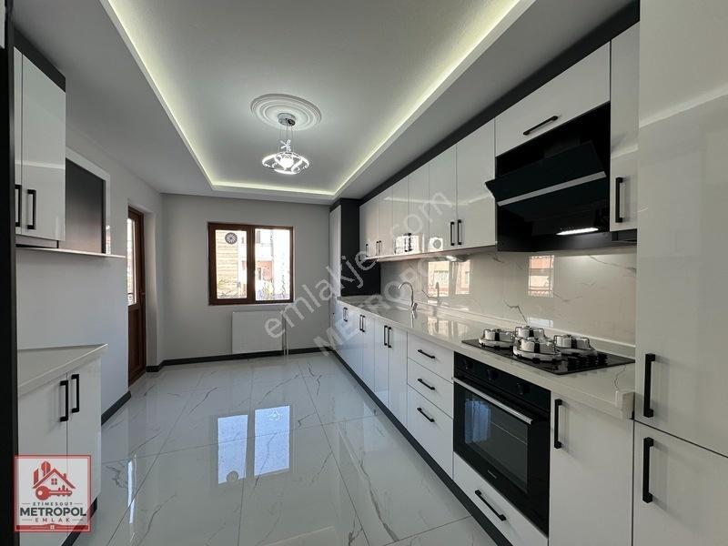 Lüks Yapılı Ön Cephe Çok Geniş 3+1 Ara Kat Çift Banyo Çift Balkn — fotoğraf 6