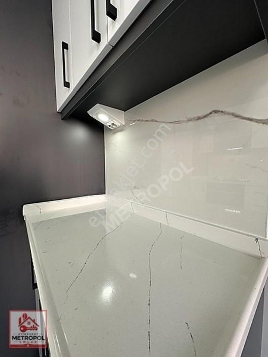 Lüks Yapılı Ön Cephe Çok Geniş 3+1 Ara Kat Çift Banyo Çift Balkn — fotoğraf 11