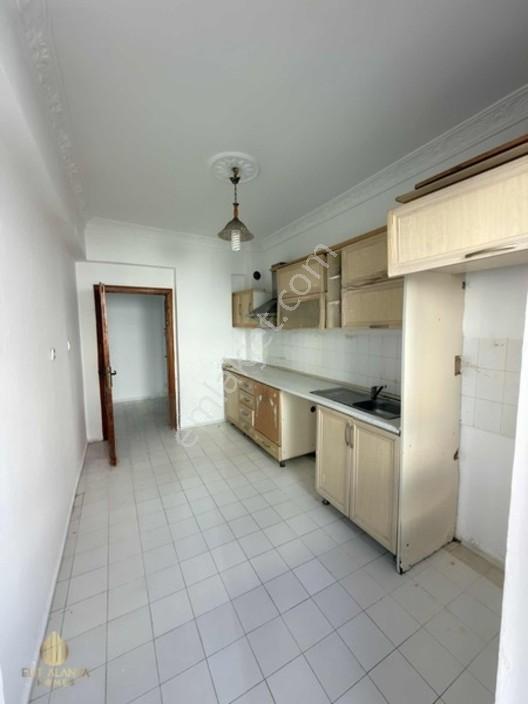 Mahmutlar Barbaros Ana Cadde Üzerinde Satılık 2+1 Daire — fotoğraf 7