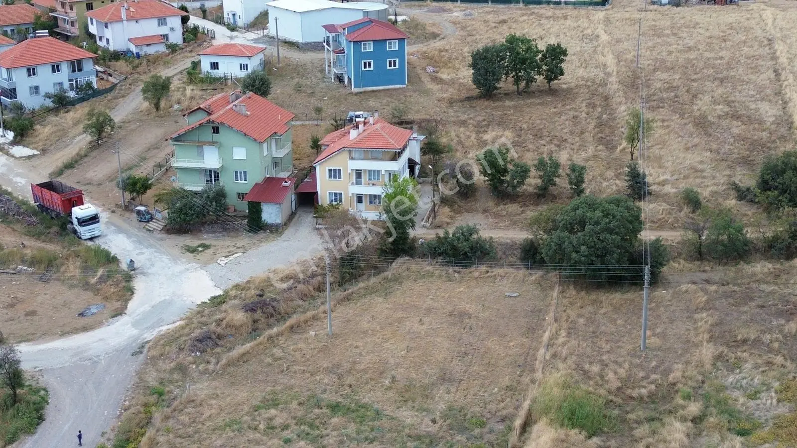 Eşme Kemer Satılık Bahçeli 2 Katlı Müstakil Ev — fotoğraf 2
