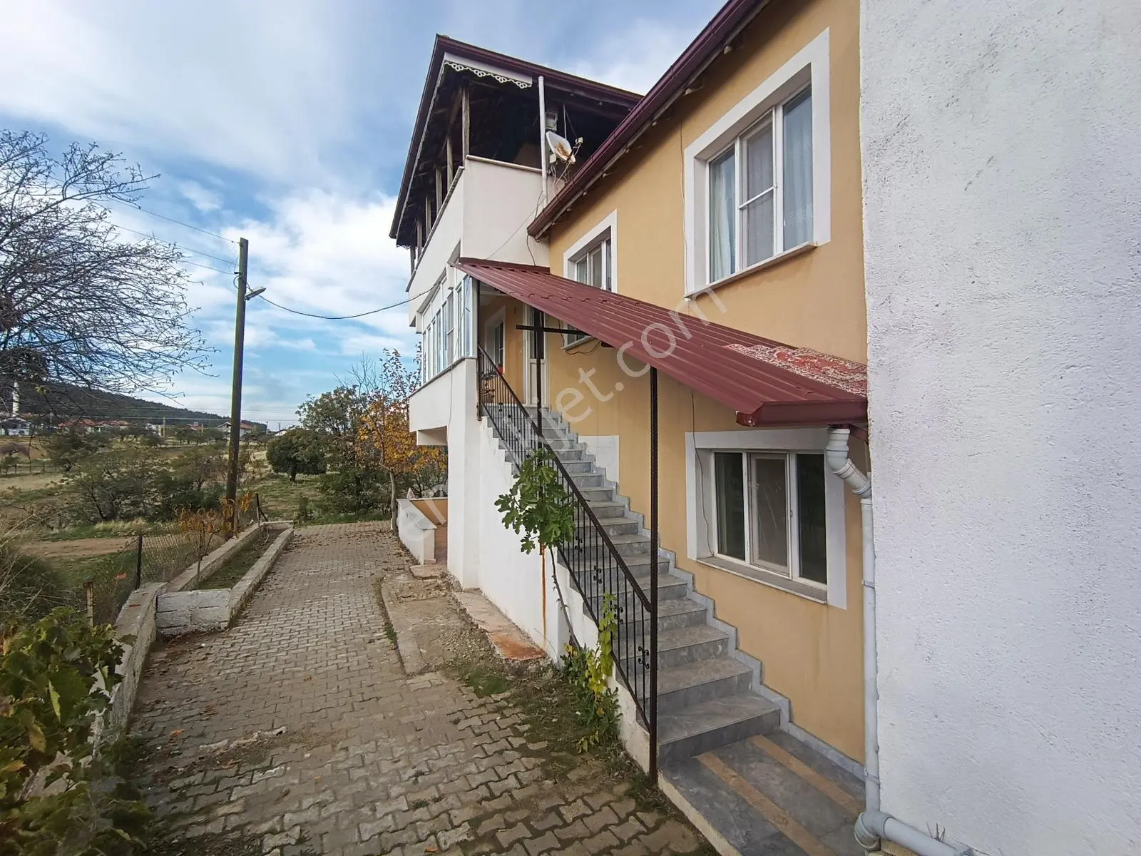 Eşme Kemer Satılık Bahçeli 2 Katlı Müstakil Ev — fotoğraf 3