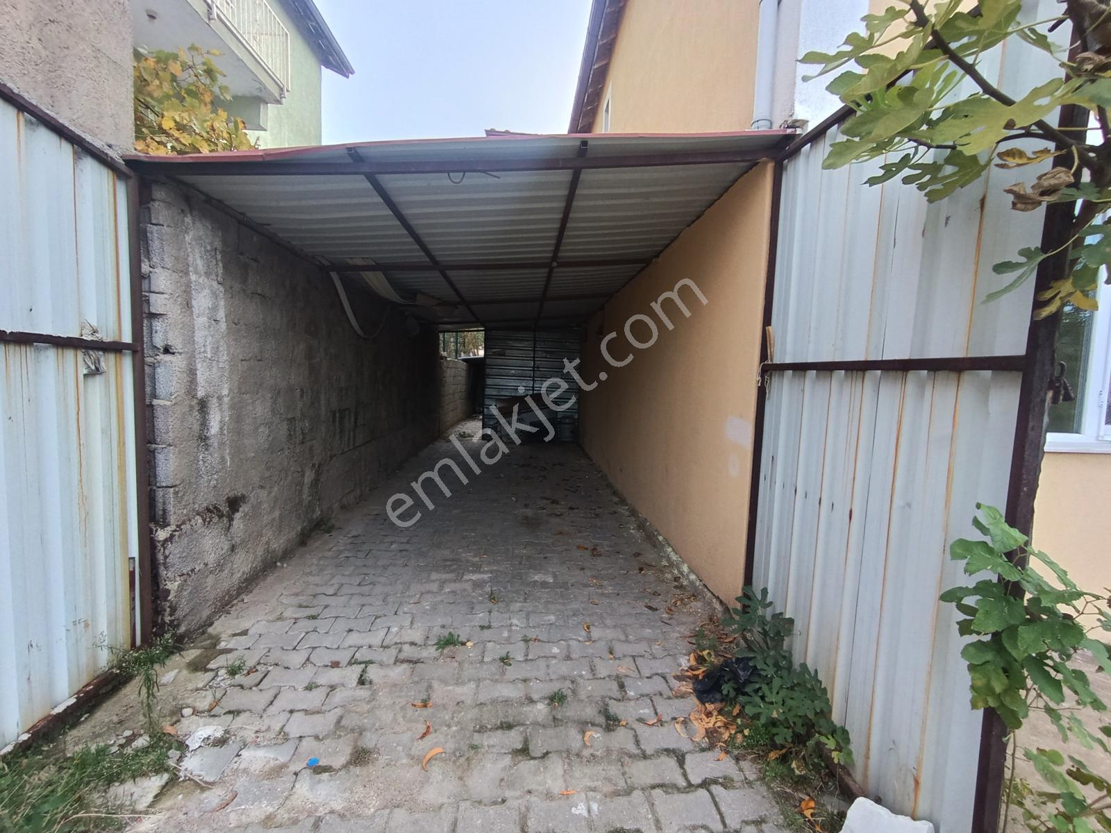 Eşme Kemer Satılık Bahçeli 2 Katlı Müstakil Ev — fotoğraf 9