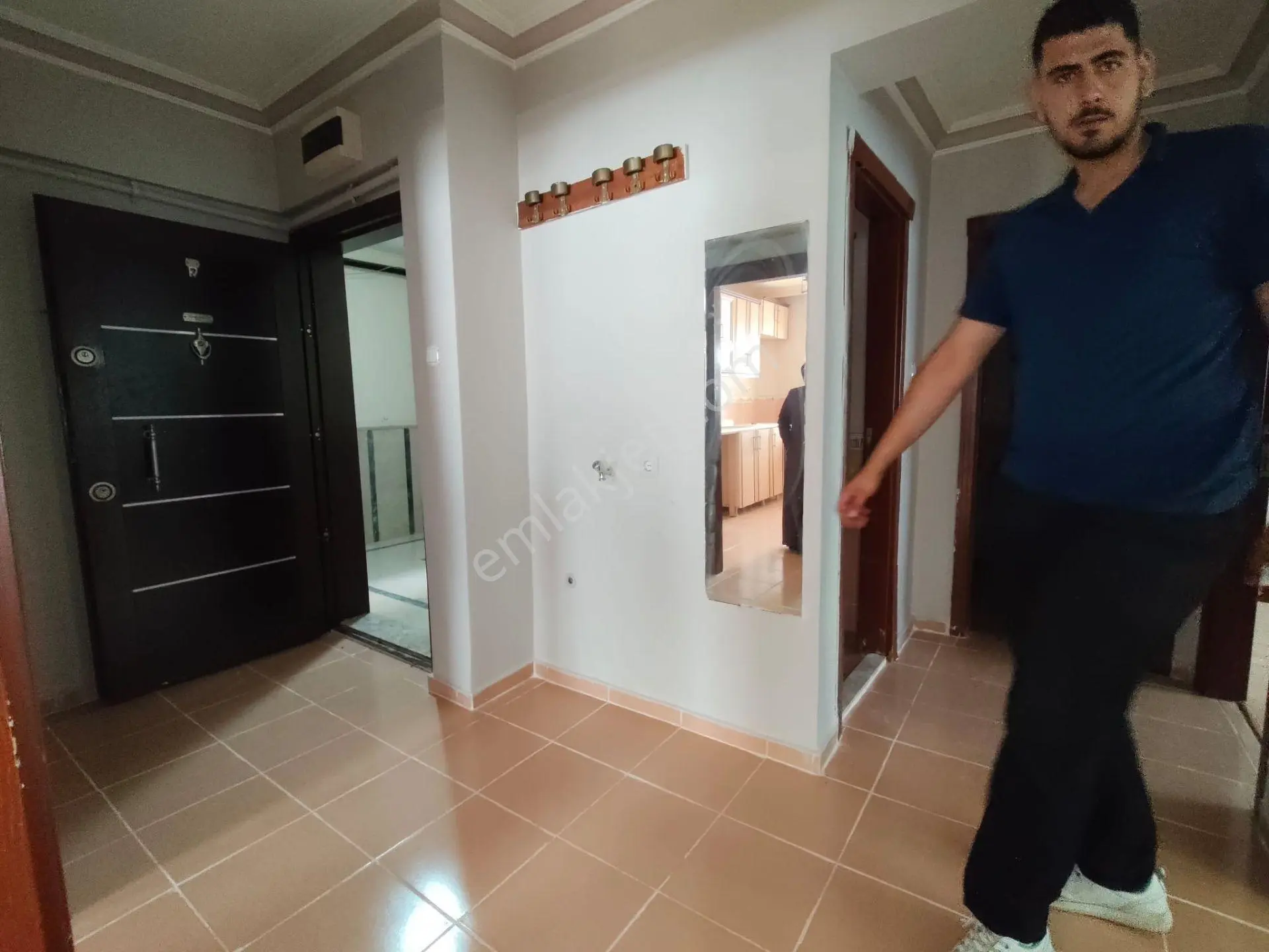 Yılmaz Gayrimenkulden 2+1 Güney Batı Cephe Fırsat Dairesi — fotoğraf 6