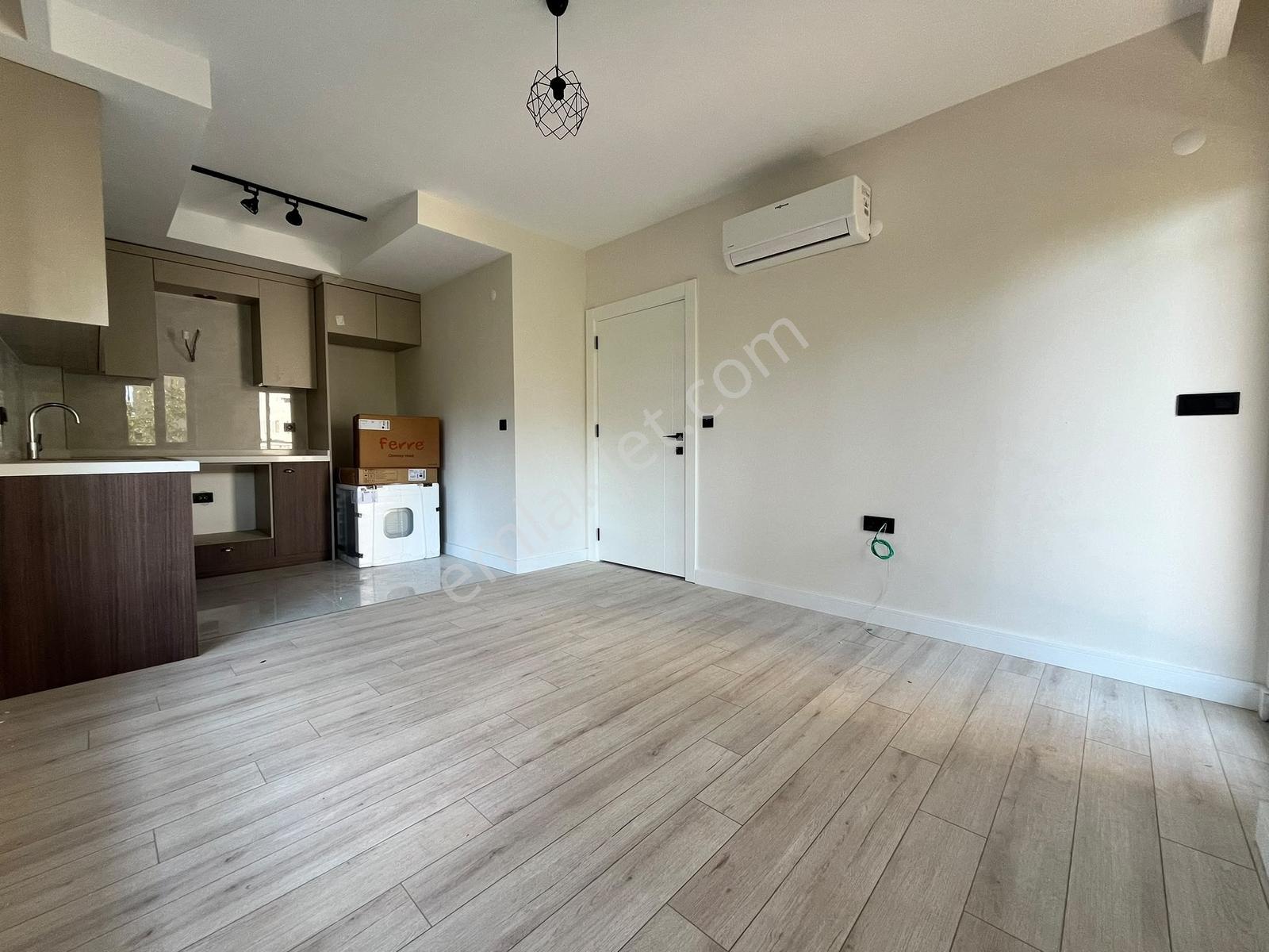 Katta Sıfır Klimalı Mobilyalı Abd Mutfak 90m2 Geniş 2+1 Daire — fotoğraf 5