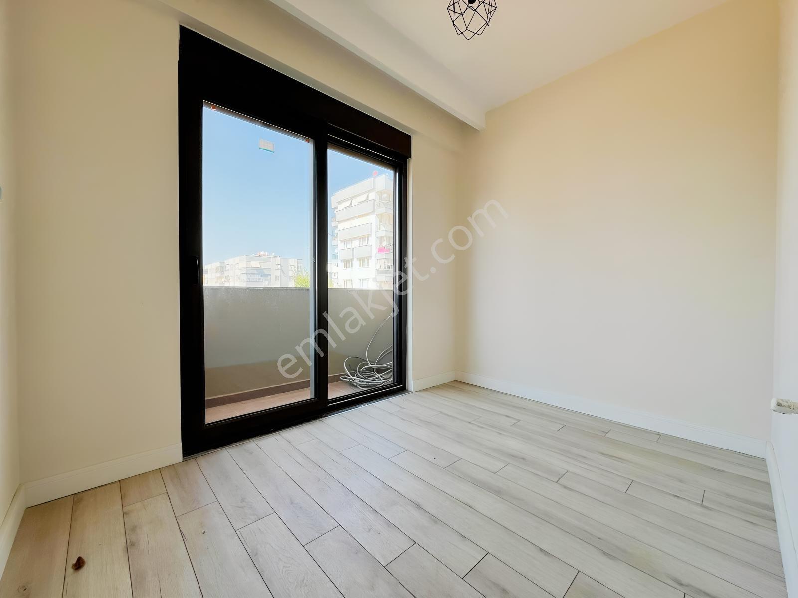 Katta Sıfır Klimalı Mobilyalı Abd Mutfak 90m2 Geniş 2+1 Daire — fotoğraf 13