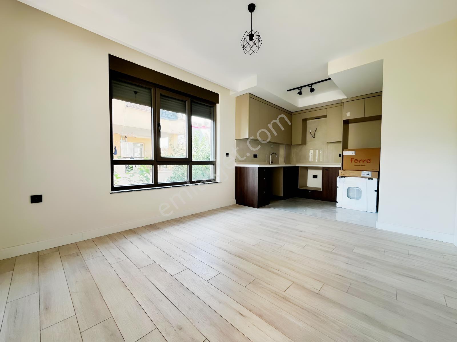 Katta Sıfır Klimalı Mobilyalı Abd Mutfak 90m2 Geniş 2+1 Daire — fotoğraf 14