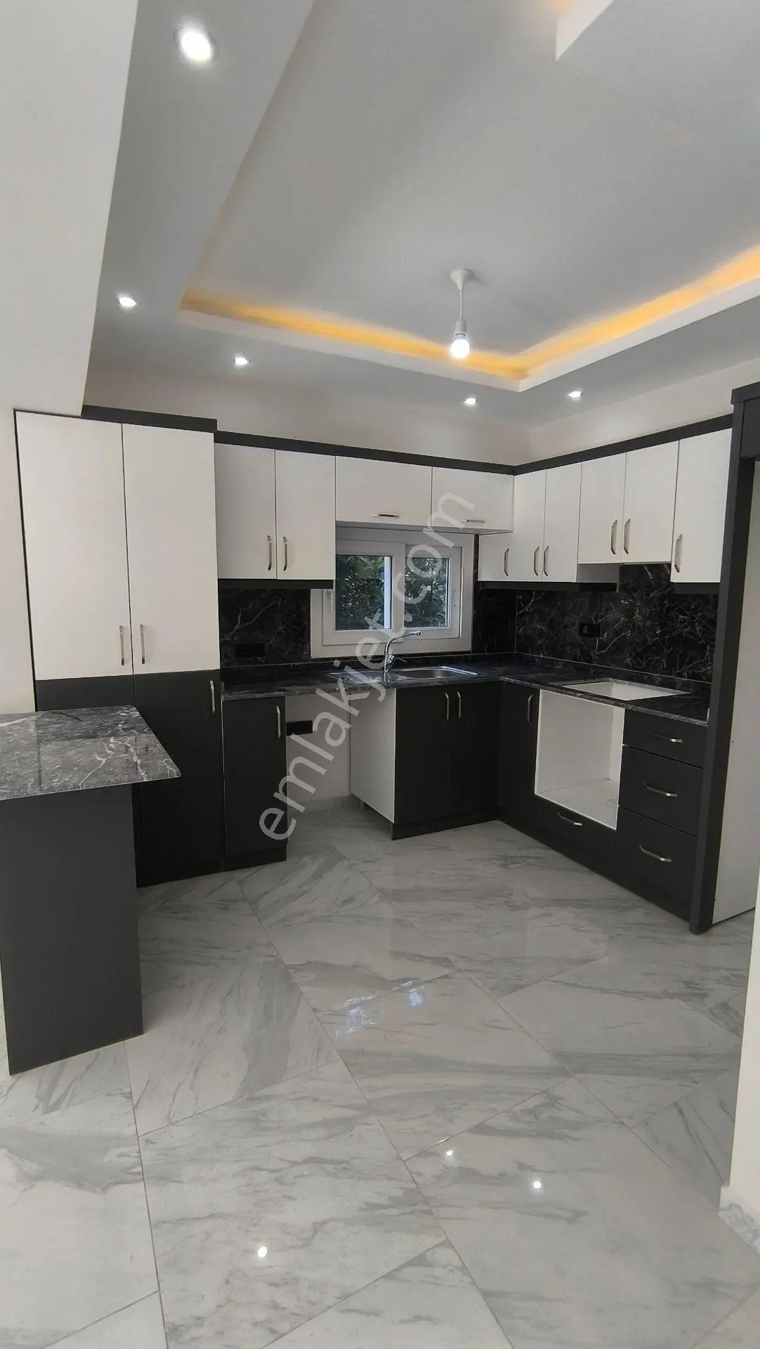 Kuşadası Hacıfeyzullah'ta 2+1 Sıfır Satılık Daire — fotoğraf 2