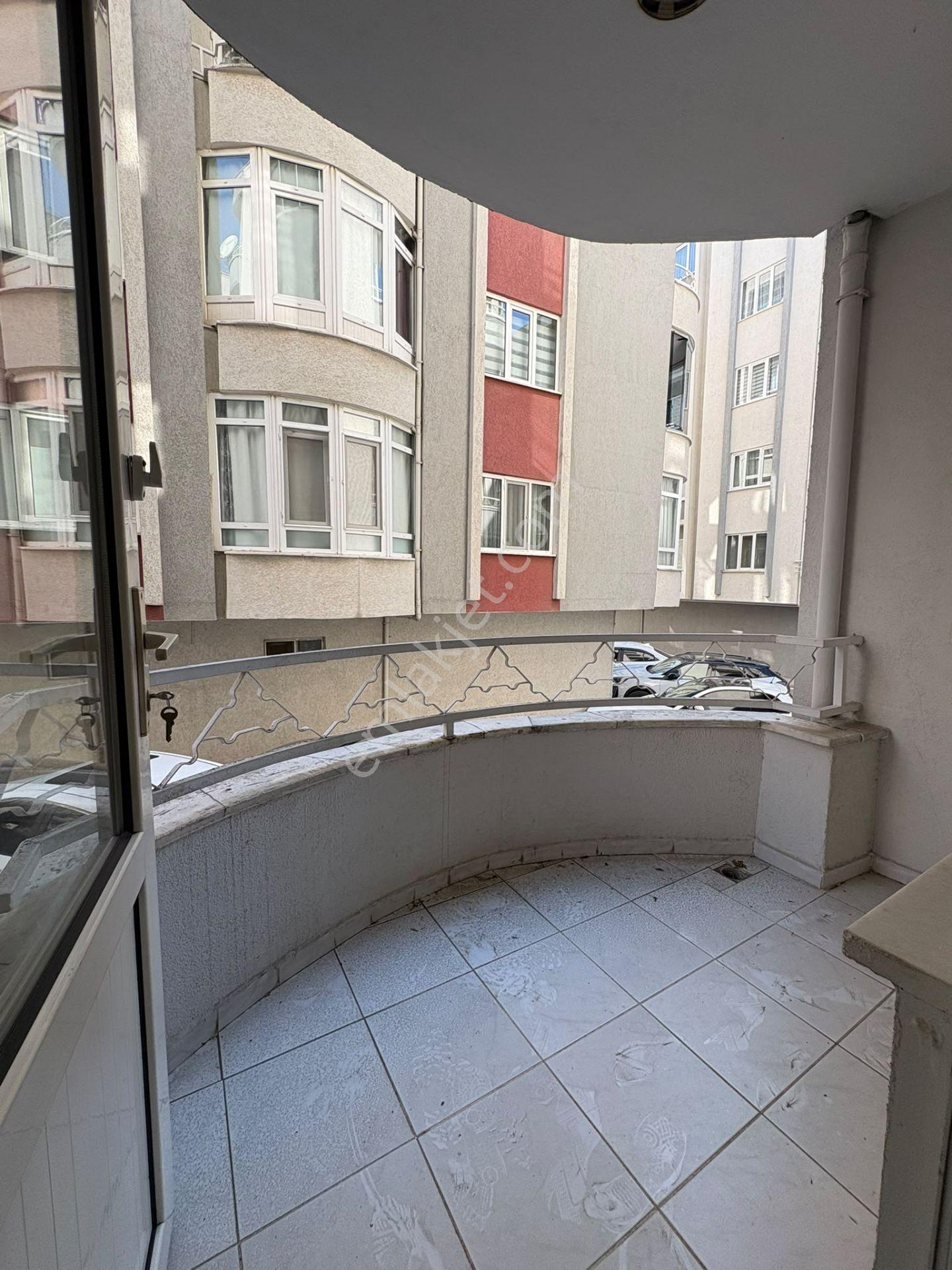 Lider Gruptan Hüdavendigarda Site İçinde Asansörlü Otoparklı 3+1 Daire — fotoğraf 10