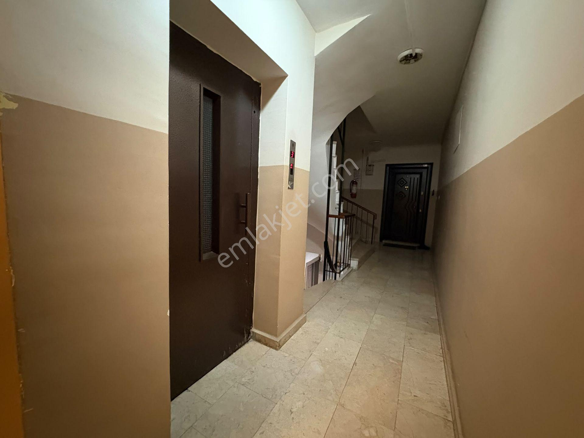 Lider Gruptan Hüdavendigarda Site İçinde Asansörlü Otoparklı 3+1 Daire — fotoğraf 19