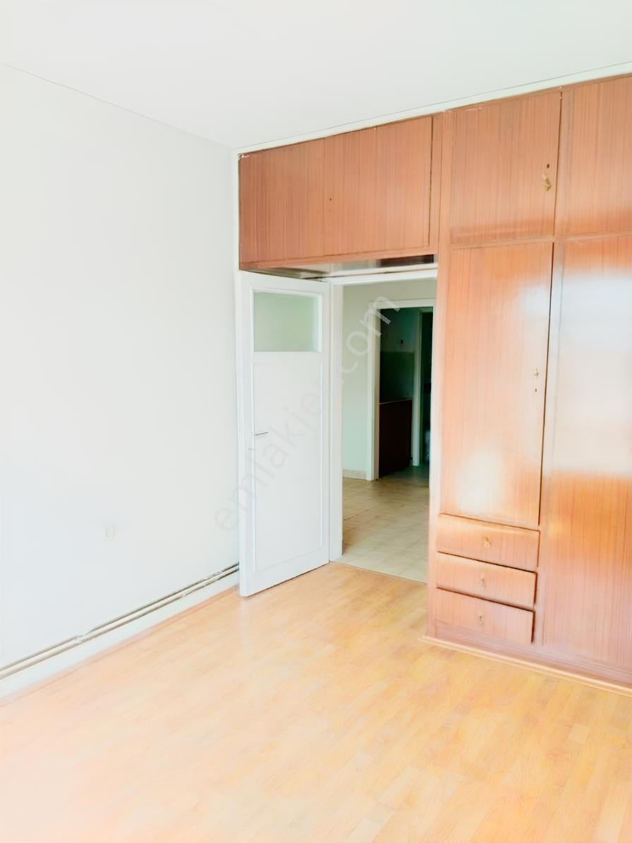 Aydınlıkevler'de 110m2 3+1 Satılık Daire — fotoğraf 13