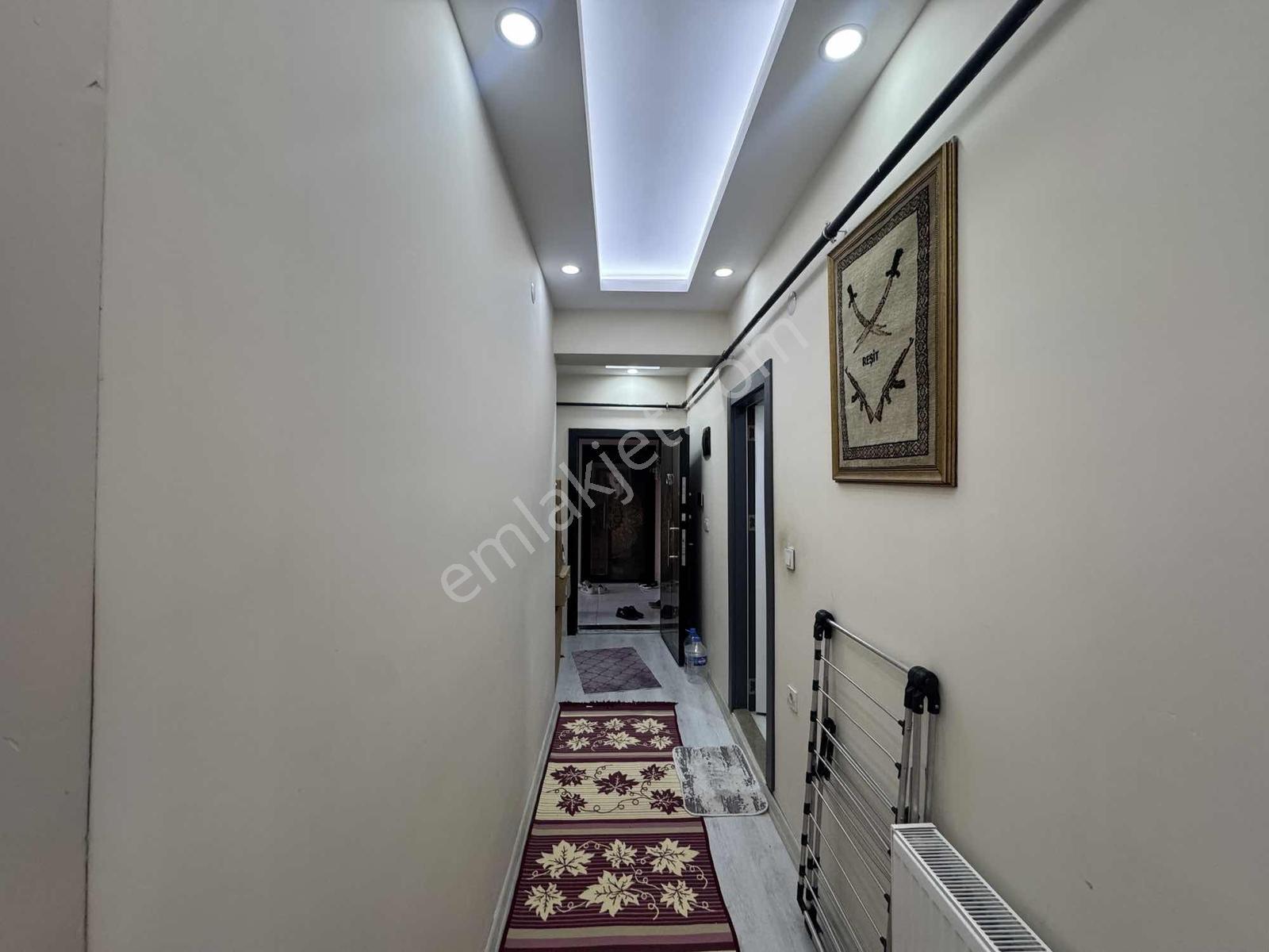 Terzioğlu Caddesinde Satılık 2+1 | Ara Kat | Açık Cephe — fotoğraf 7