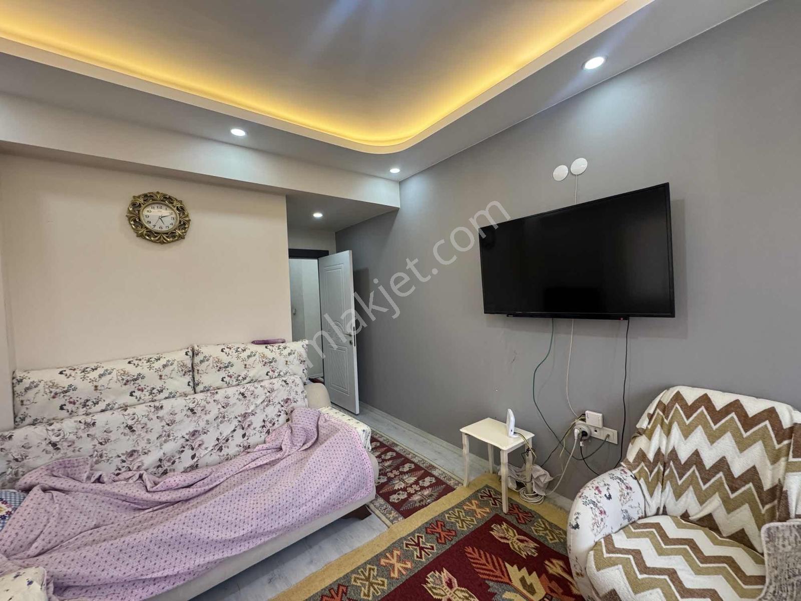 Terzioğlu Caddesinde Satılık 2+1 | Ara Kat | Açık Cephe — fotoğraf 9