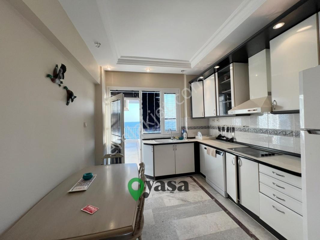 Yaşa Gyd - Mezitli Soli Sitesinde Denize Sıfır Geniş 3+1 Daire — fotoğraf 12
