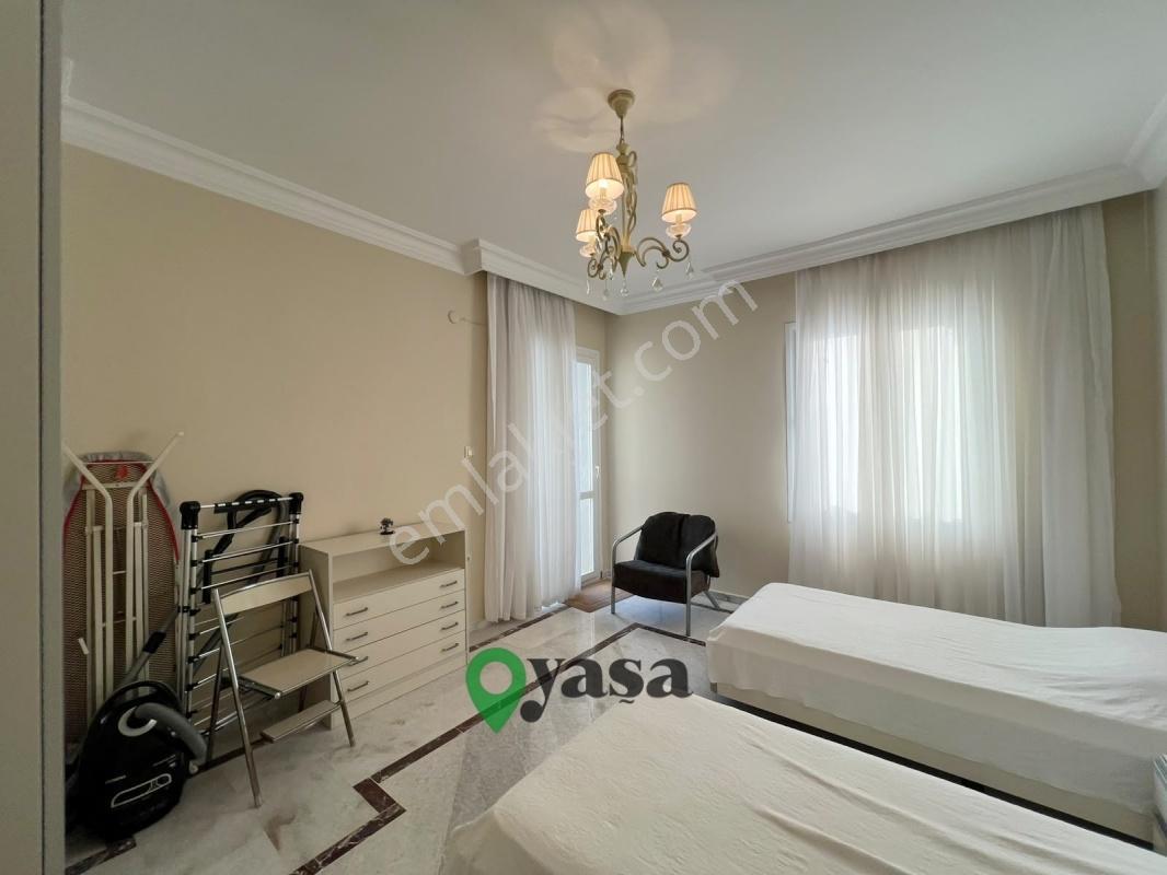 Yaşa Gyd - Mezitli Soli Sitesinde Denize Sıfır Geniş 3+1 Daire — fotoğraf 15
