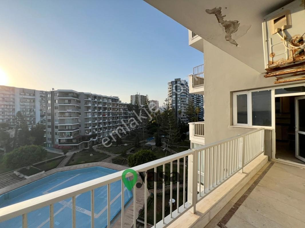 Yaşa Gyd - Mezitli Soli Sitesinde Denize Sıfır Geniş 3+1 Daire — fotoğraf 22