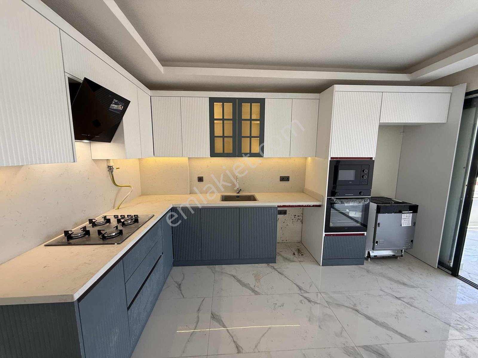 Uygan'dan Torbalı Mah. 160m² 3+1 Havuzlu Site Gözde Konum — fotoğraf 2
