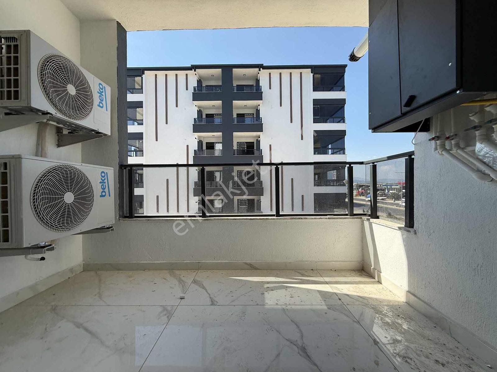 Uygan'dan Torbalı Mah. 160m² 3+1 Havuzlu Site Gözde Konum — fotoğraf 15