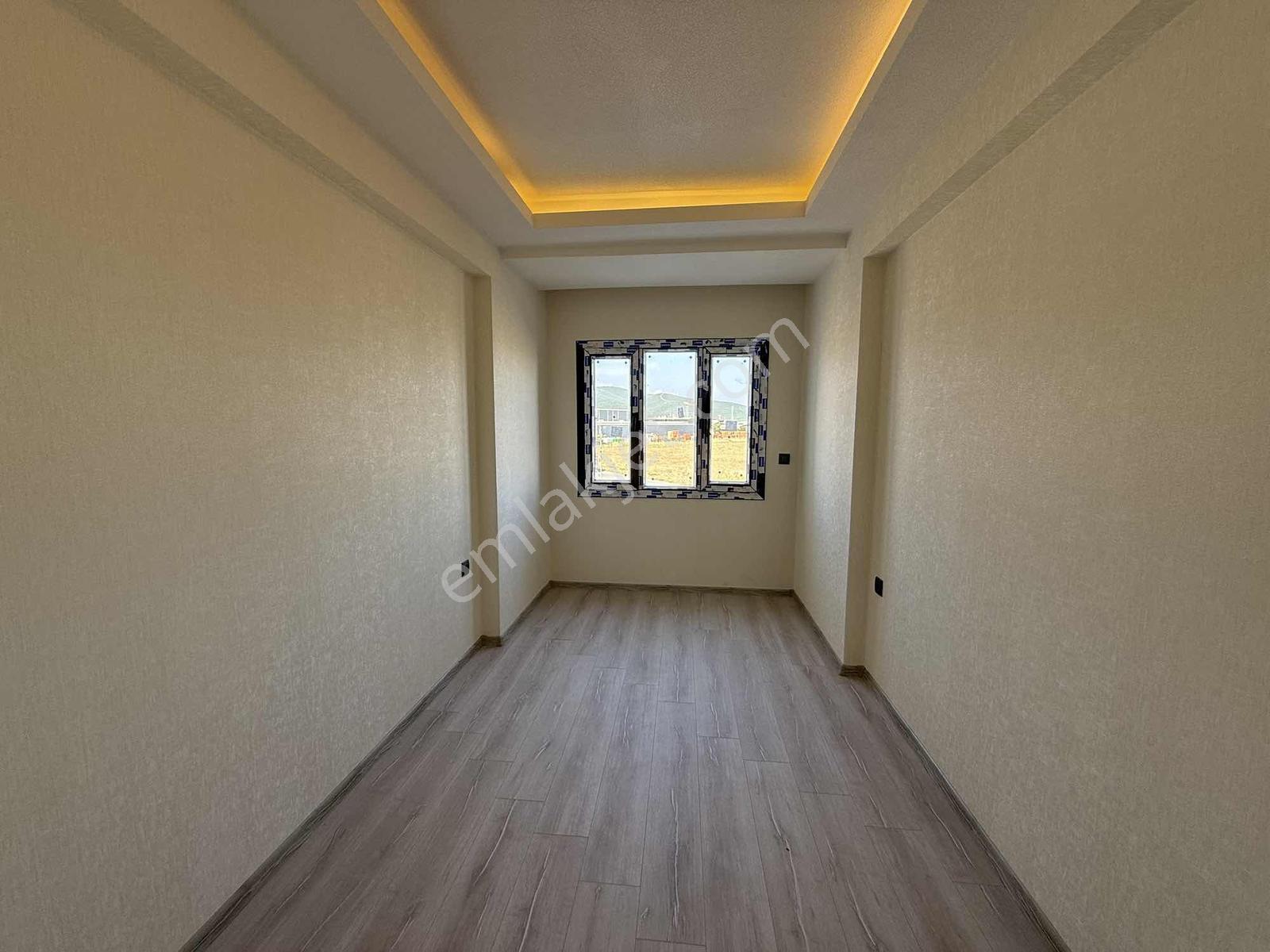 Uygan'dan Torbalı Mah. 160m² 3+1 Havuzlu Site Gözde Konum — fotoğraf 21
