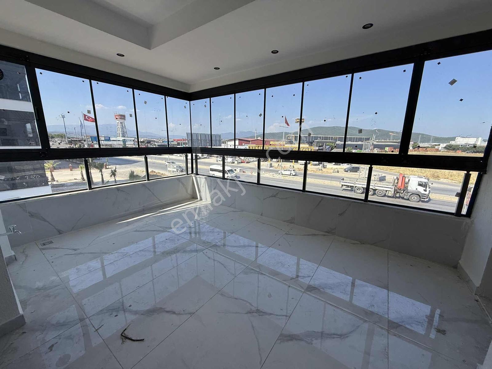 Uygan'dan Torbalı Mah. 160m² 3+1 Havuzlu Site Gözde Konum — fotoğraf 23
