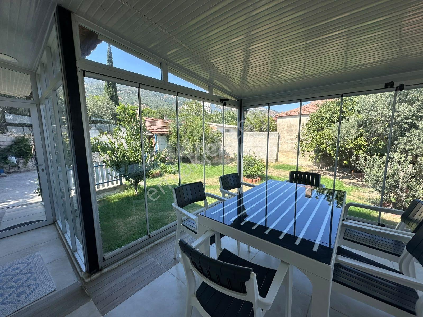 Söke Güllübahçede Full Tadilatlı, Bahçeli 2+1 Satılık Ev — fotoğraf 2
