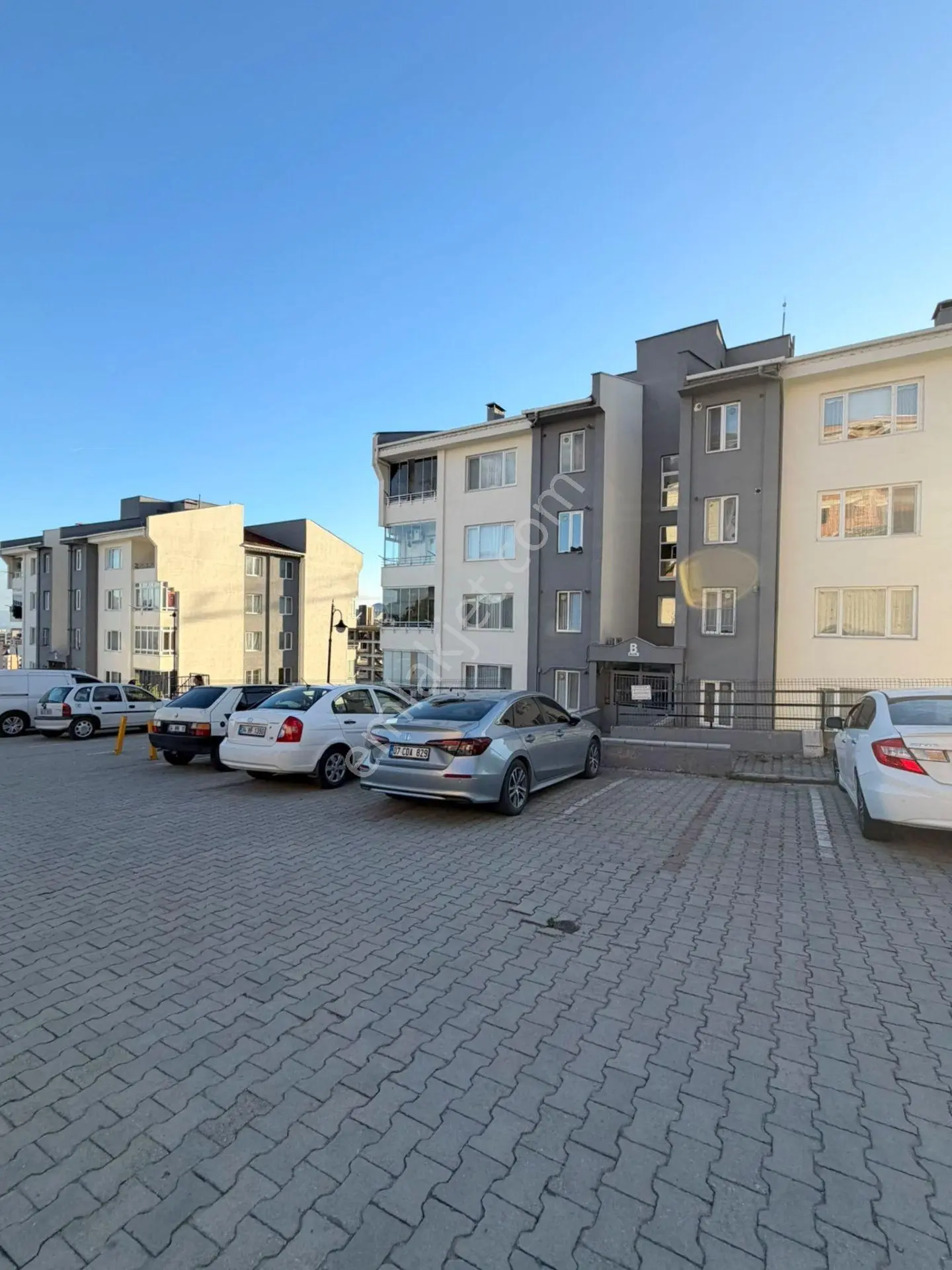 Mertcan'dan Velibaba Mah. İskanlı Kapalı Balkonlu Ara Kat 2+1 — fotoğraf 23