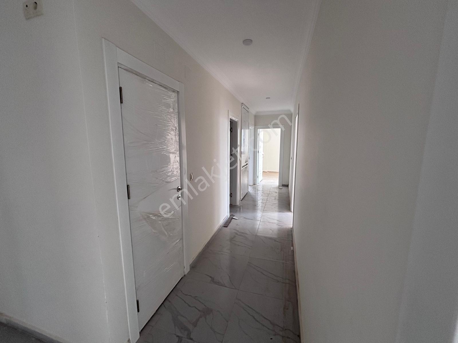 A Gayrimenkul'den Karaağaçta Havuzlu Sitede Manzaralı 3+1 Daire — fotoğraf 9