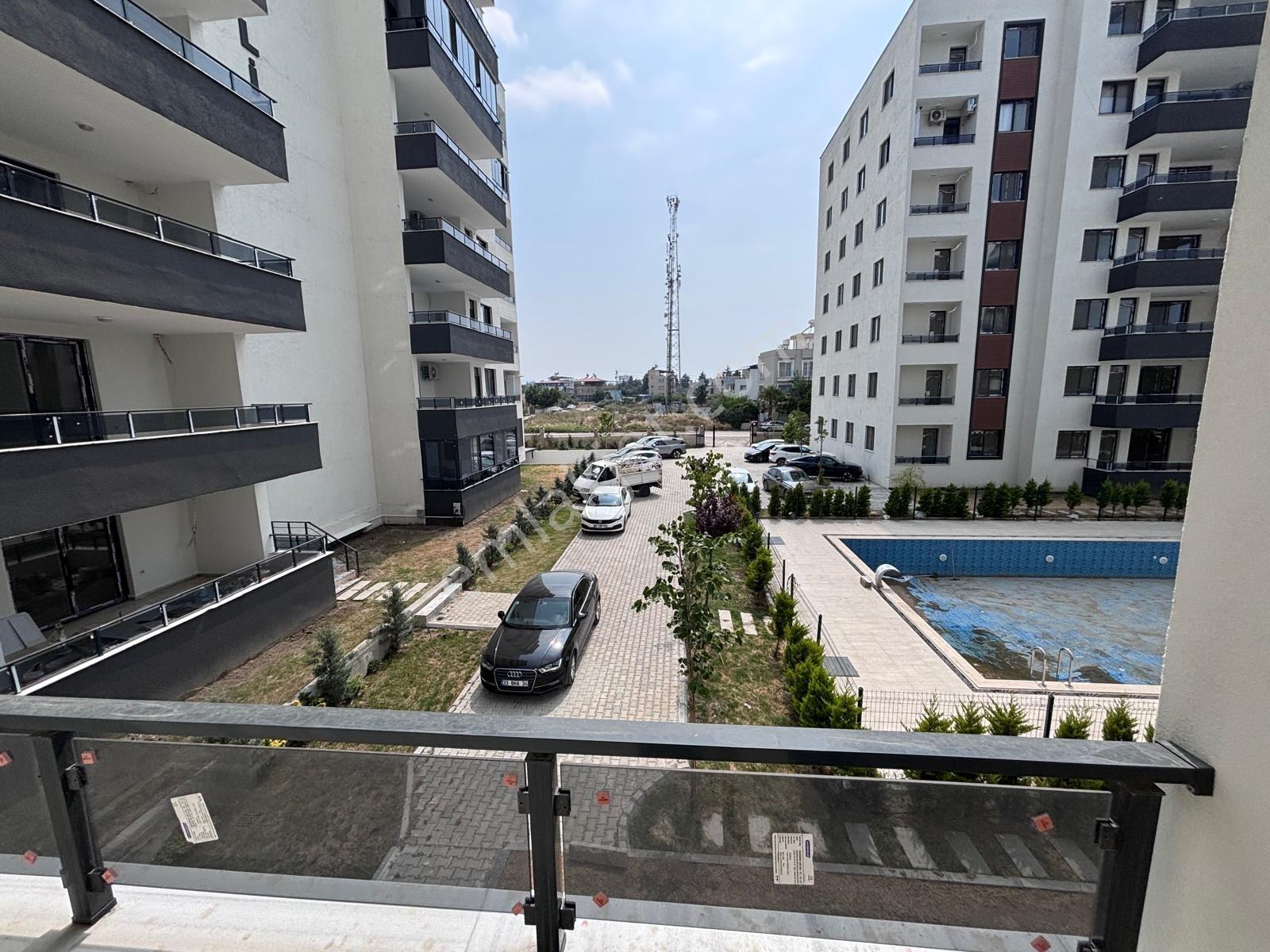 A Gayrimenkul'den Karaağaçta Havuzlu Sitede Manzaralı 3+1 Daire — fotoğraf 15