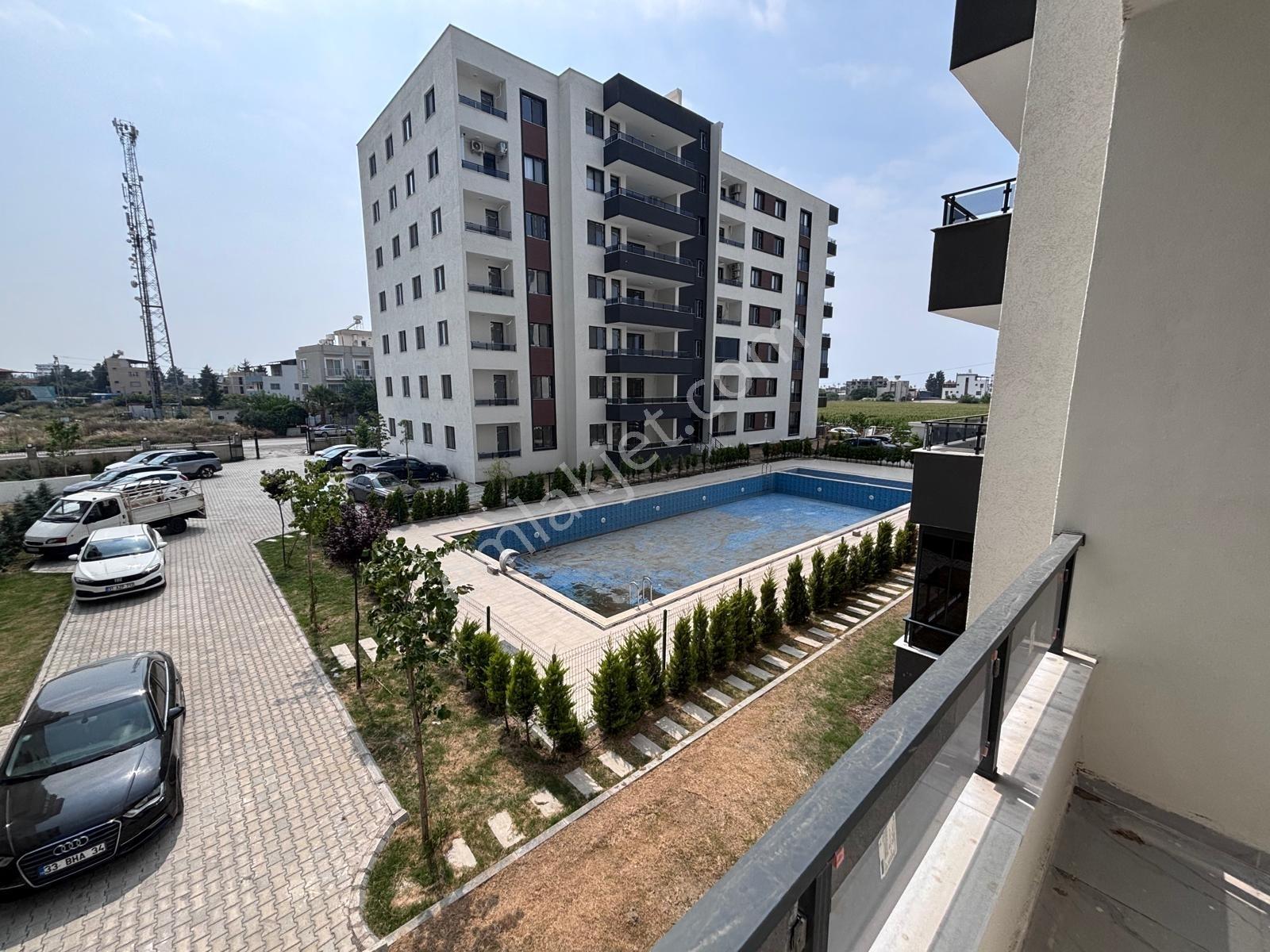 A Gayrimenkul'den Karaağaçta Havuzlu Sitede Manzaralı 3+1 Daire — fotoğraf 16