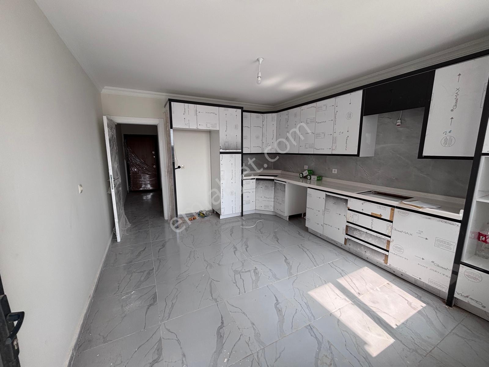 A Gayrimenkul'den Karaağaçta Havuzlu Sitede Manzaralı 3+1 Daire — fotoğraf 18