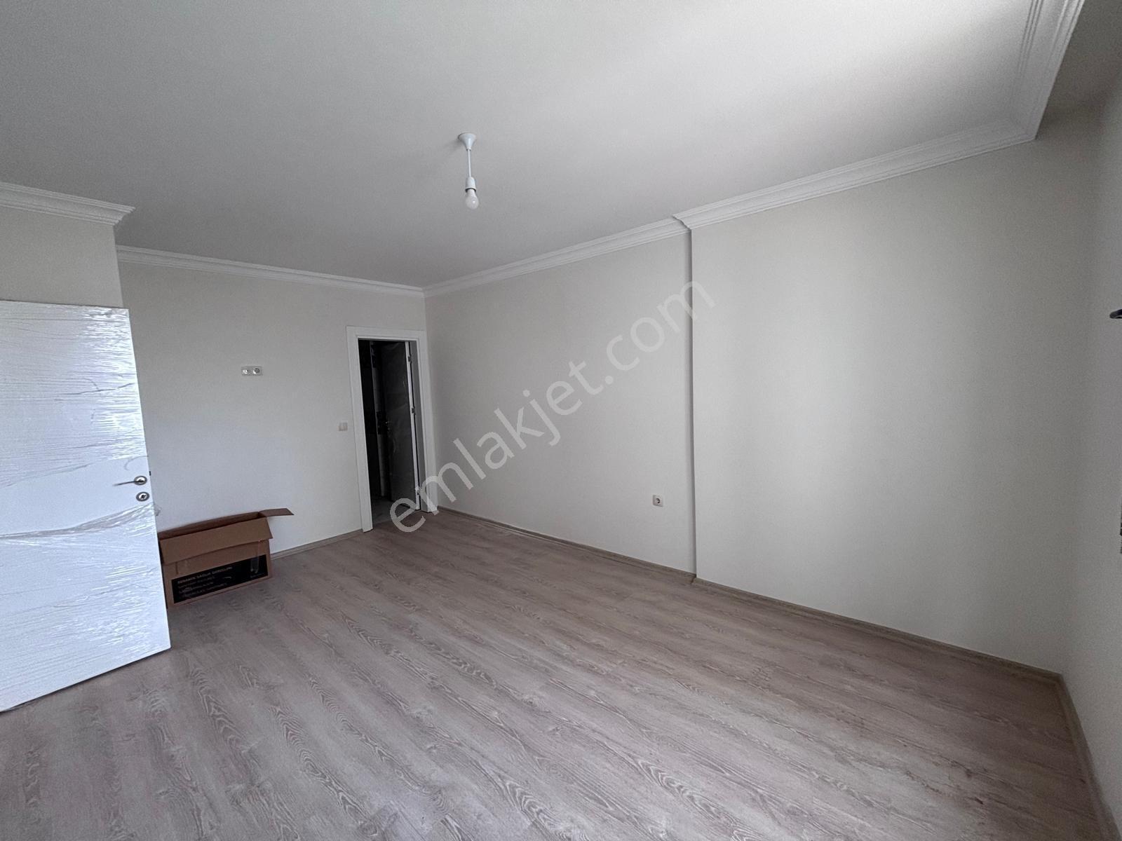 A Gayrimenkul'den Karaağaçta Havuzlu Sitede Manzaralı 3+1 Daire — fotoğraf 20