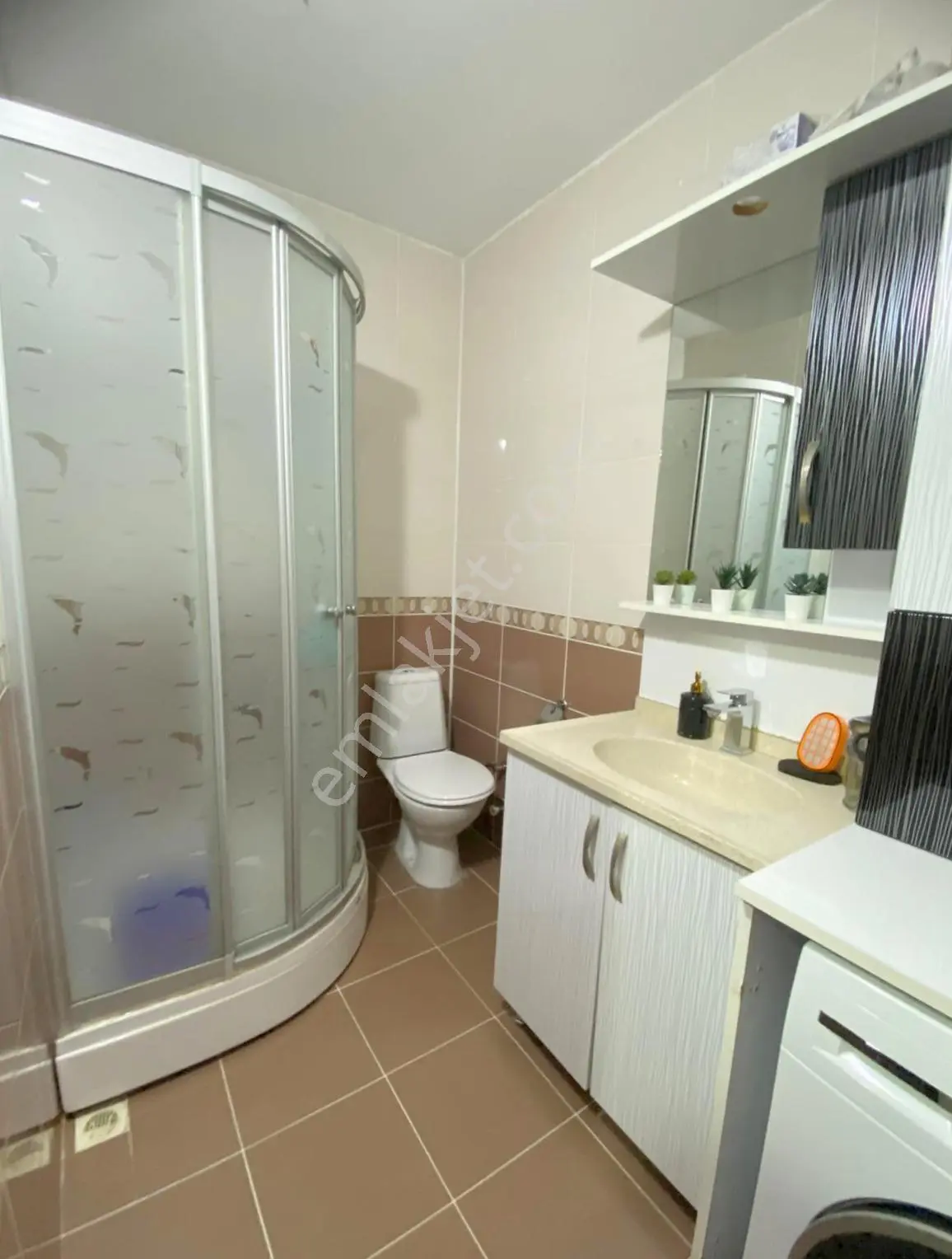 Mertcan'dan Metro 3dk Hastane 5dk Yürüme Balkonlu 2+1 — fotoğraf 12
