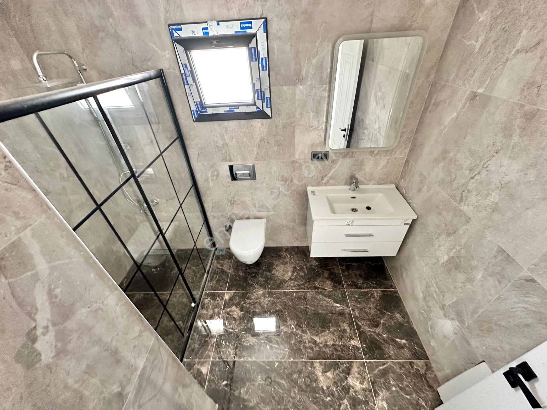 ꧁ay Emlaktan꧂denize Sadece 50 Mt Yüzme Havuzlu Geniş Bahçeli Satılık 3+1 Villa — fotoğraf 23
