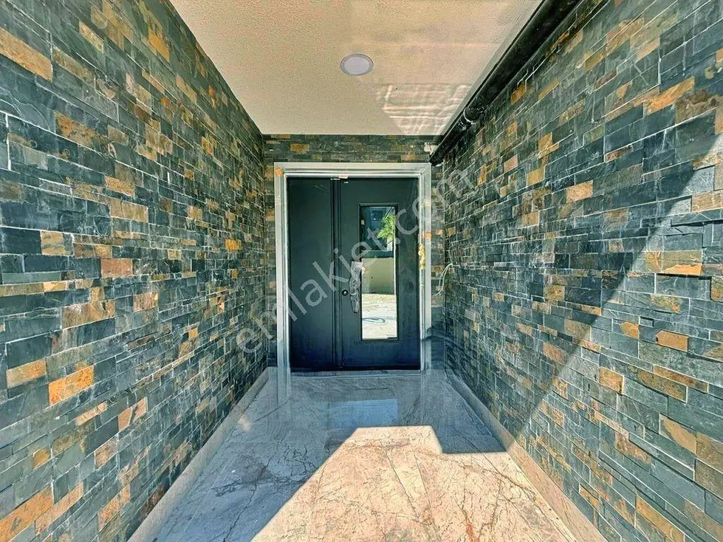Uytundan Örende Havuzlu Ultralüks Sitede 2+1 Akıllı Daire — fotoğraf 25
