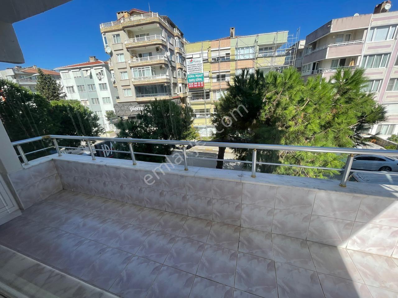Yasemin Emlaktan Taşliman Mahallesi Masrafsız 2+1 Daire — fotoğraf 2