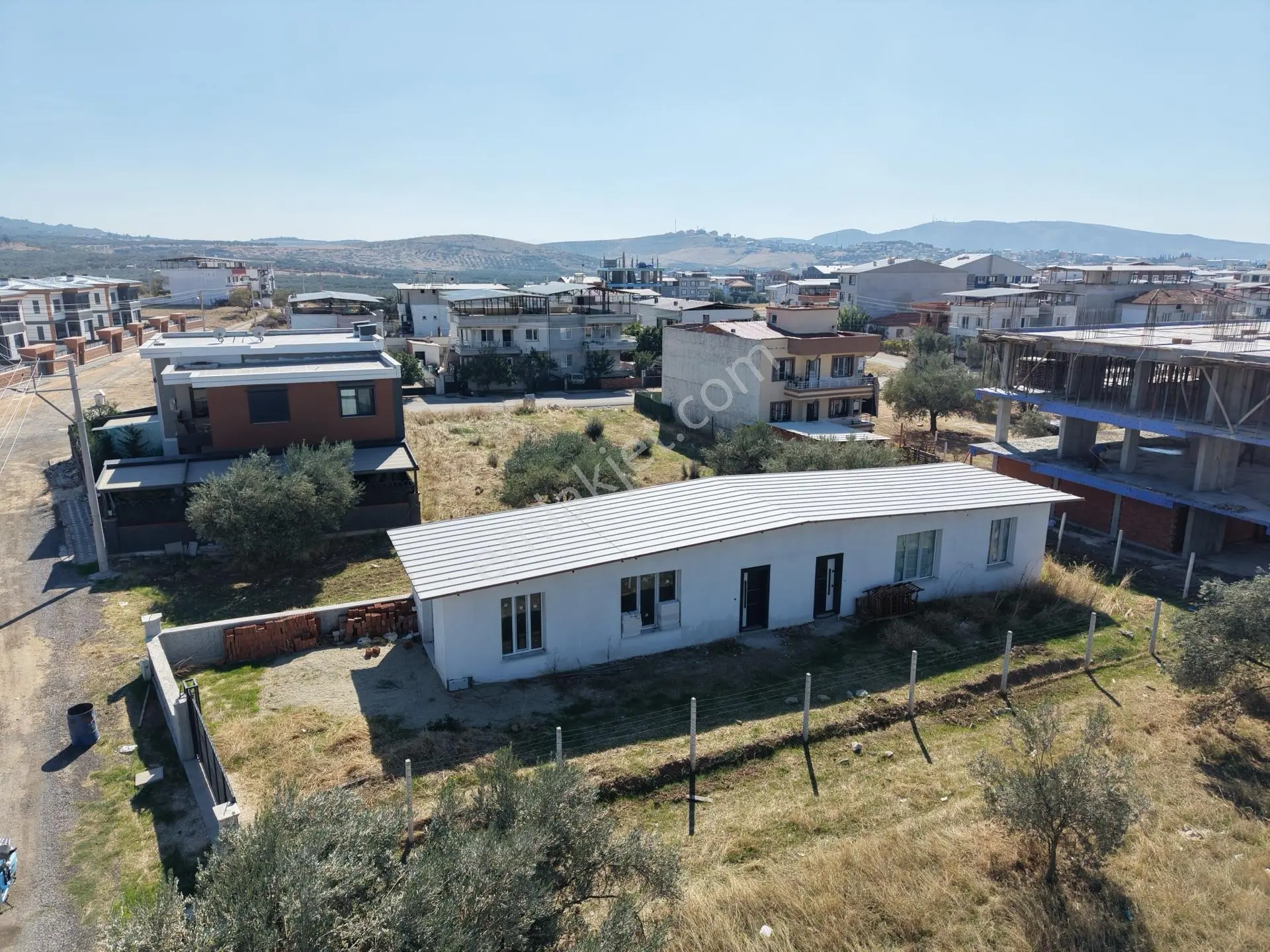 Akhisar Efemden Cumhuriyet Mh 349 M2 Satılık Arsa — fotoğraf 4