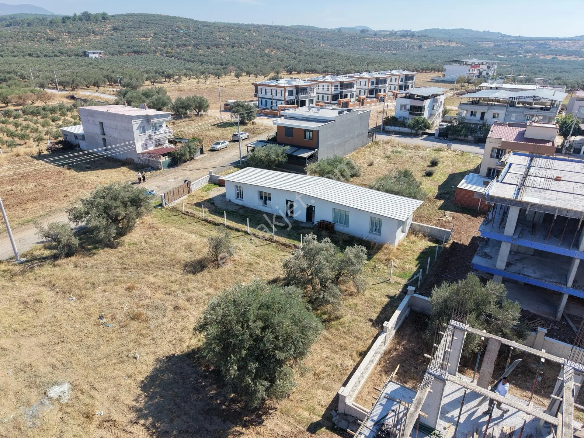 Akhisar Efemden Cumhuriyet Mh 349 M2 Satılık Arsa — fotoğraf 6