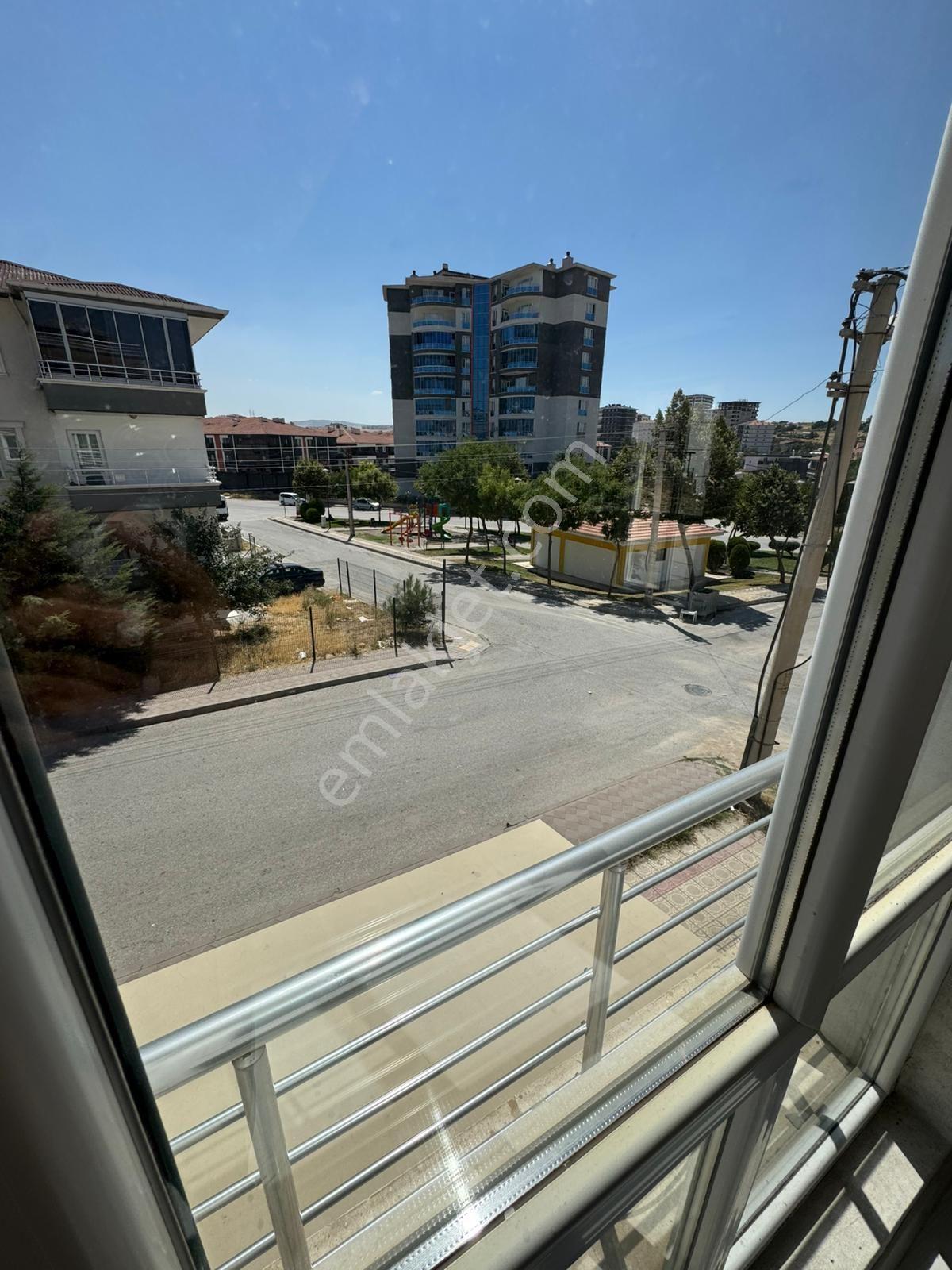 Çatkapıdan Malazgirt Mh Ful Yapılı Ara Katta Köşe Başı 9 Yıllık Fırsat 3+1 Daire — fotoğraf 12