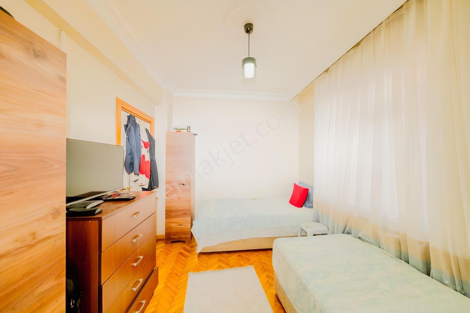 Yayla Çamlık Cad. Kasımpatı Sokak 3+1 110m2 Lüx 4. Kat Asansorlü — fotoğraf 12
