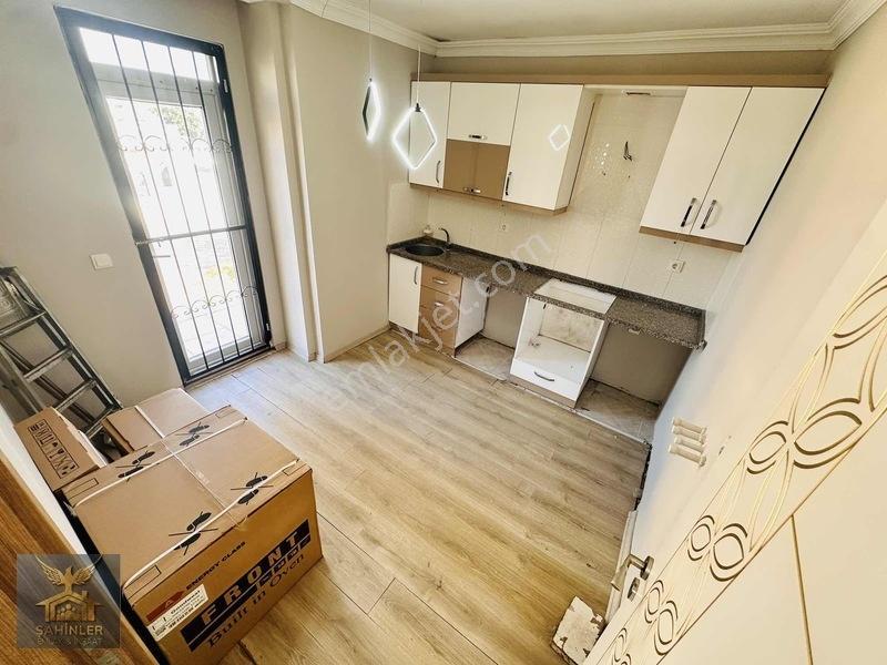 Tramvay Yakını Ebeveyn Banyo Ayrı Mutfak'lı Yüksek Giriş Daire — fotoğraf 7