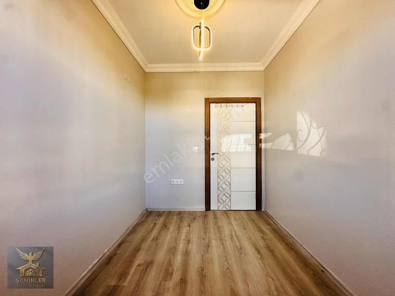 Tramvay Yakını Ebeveyn Banyo Ayrı Mutfak'lı Yüksek Giriş Daire — fotoğraf 10