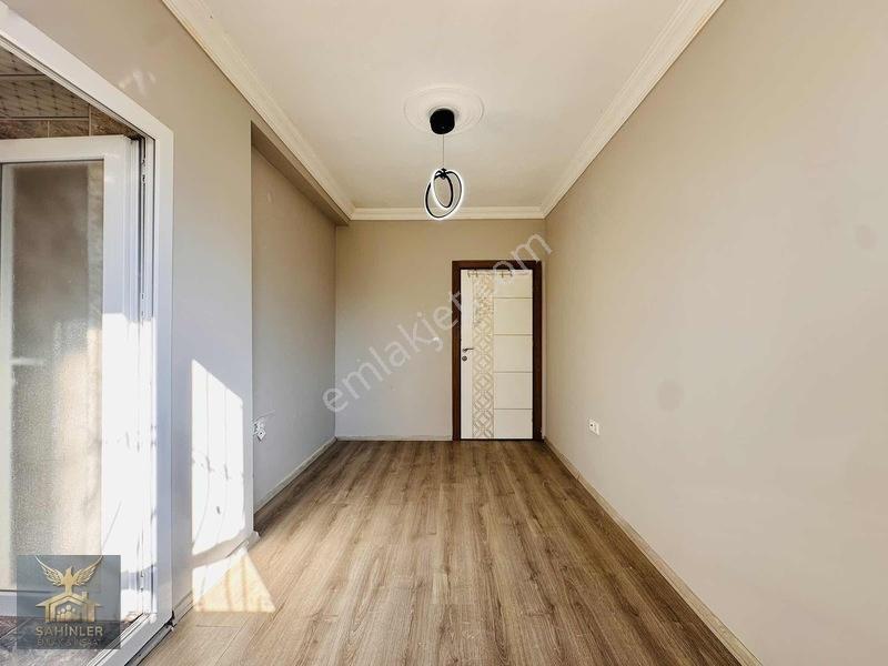 Tramvay Yakını Ebeveyn Banyo Ayrı Mutfak'lı Yüksek Giriş Daire — fotoğraf 15