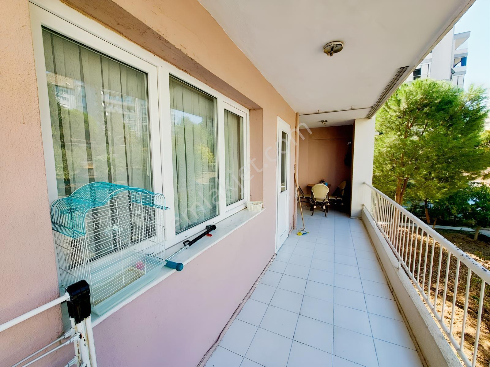Karşıyaka Zübeyde Hnm Mah Satılık 3+1 Ara Kat 128m2 Daire — fotoğraf 18