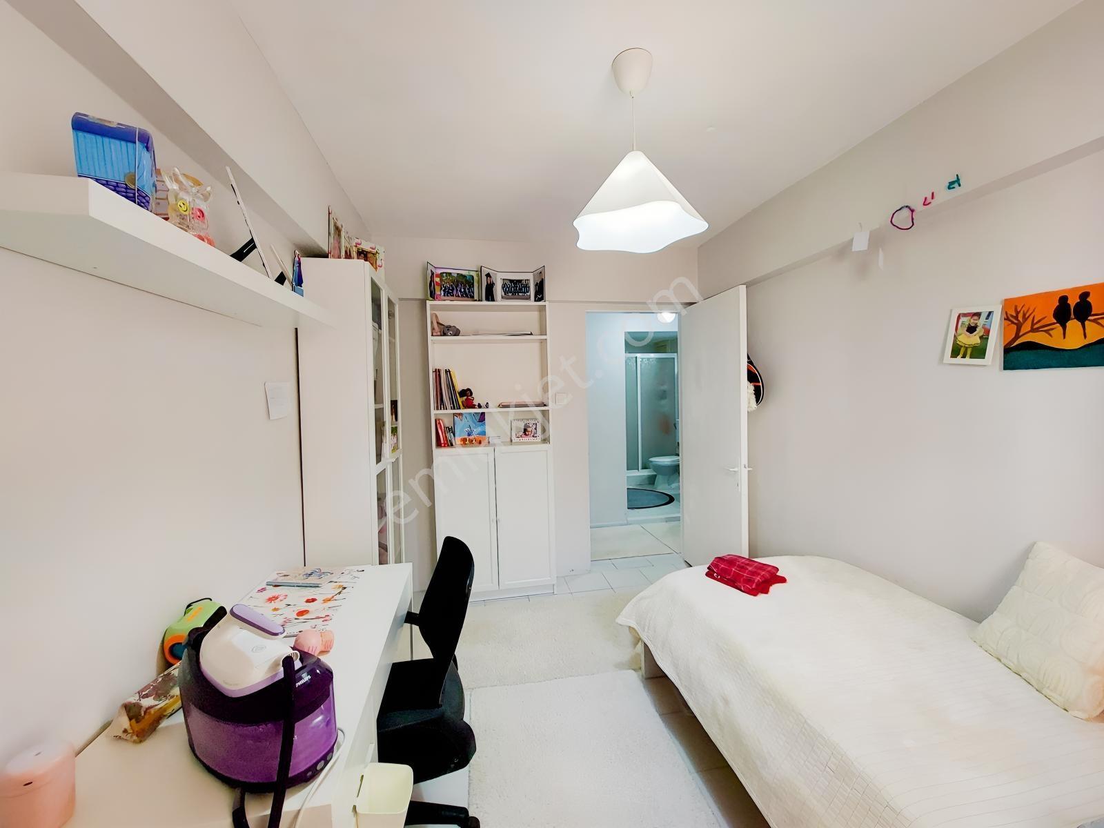 Karşıyaka Zübeyde Hnm Mah Satılık 3+1 Ara Kat 128m2 Daire — fotoğraf 21