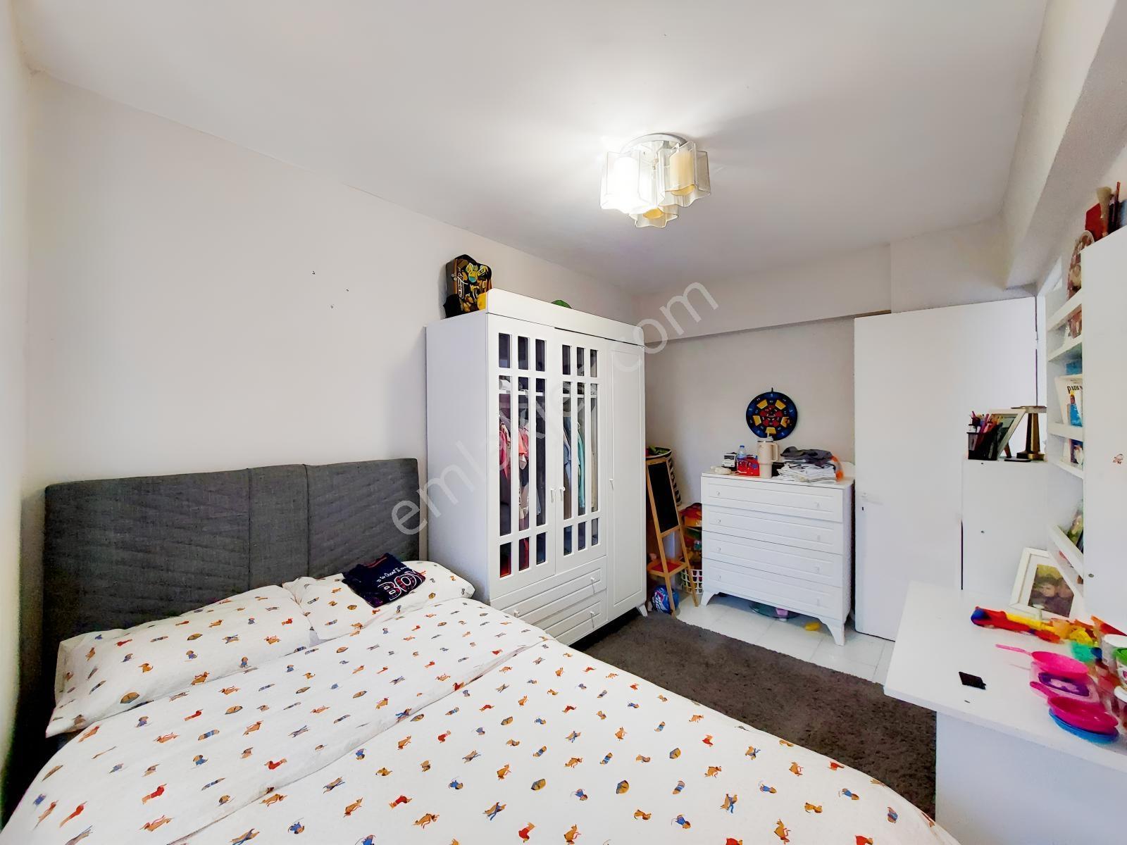 Karşıyaka Zübeyde Hnm Mah Satılık 3+1 Ara Kat 128m2 Daire — fotoğraf 28