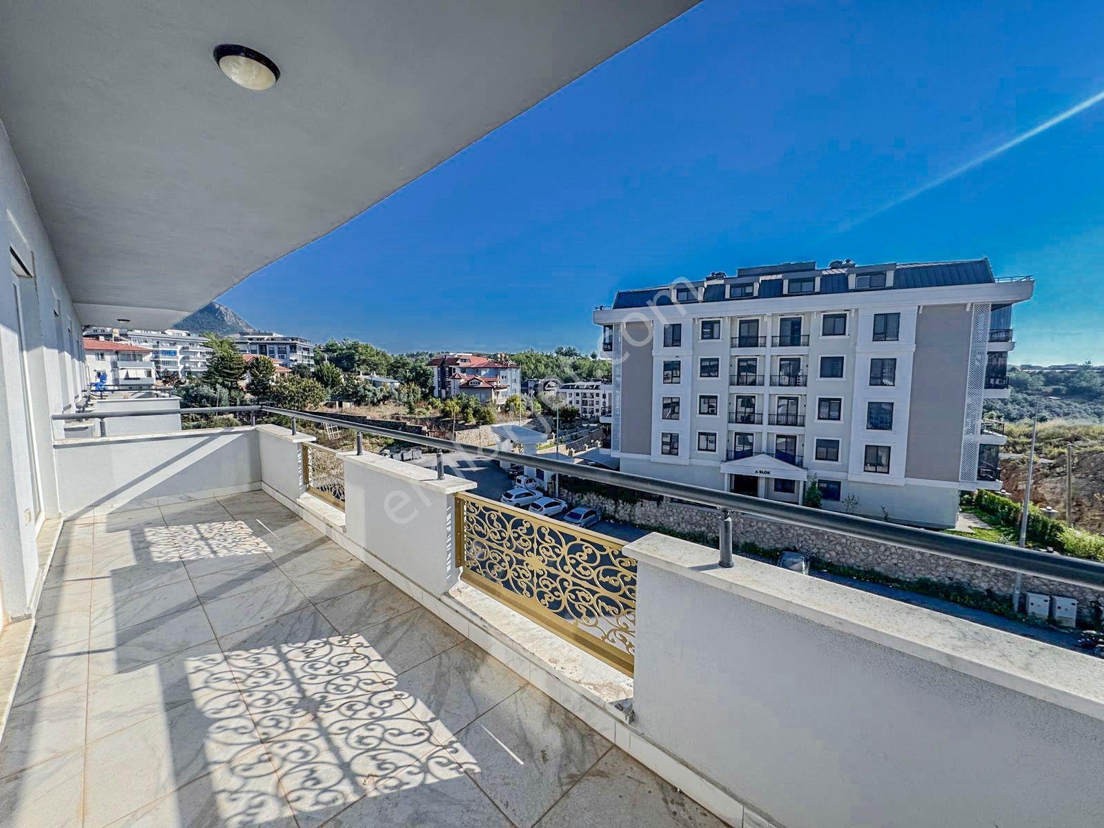 Alanya Oba'da Satılık Sıfır 4+1 Ayrı Mutfak Dublex Daire — fotoğraf 9
