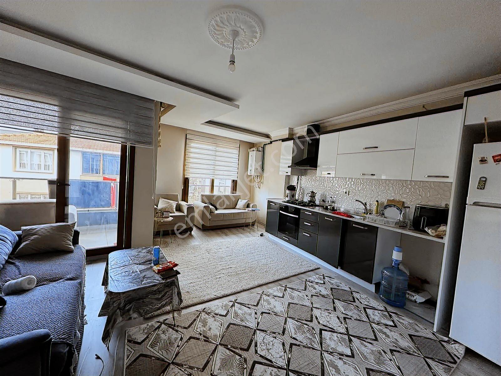 Menderes Coldwell Banker Poyraz'dan Kasımpaşa Mah 1+1 Daire — fotoğraf 6