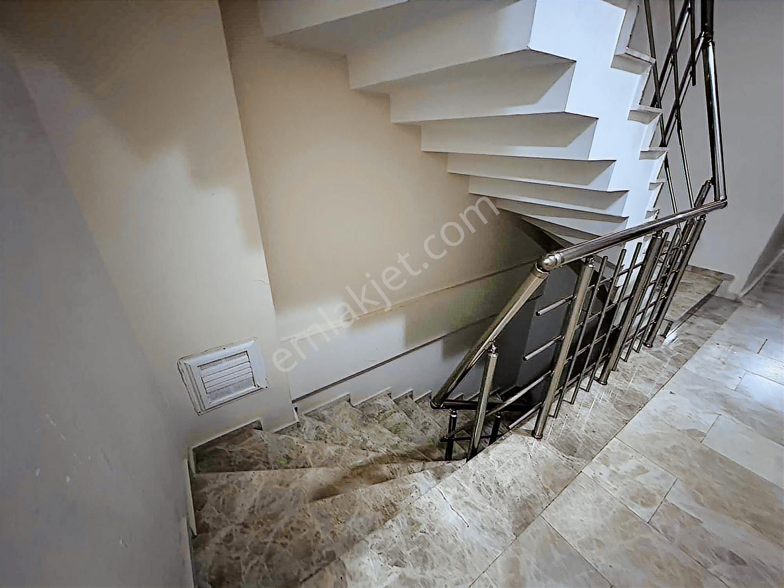 Menderes Coldwell Banker Poyraz'dan Kasımpaşa Mah 1+1 Daire — fotoğraf 18